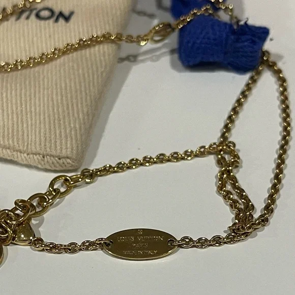 Pearl Louis Vuitton necklace